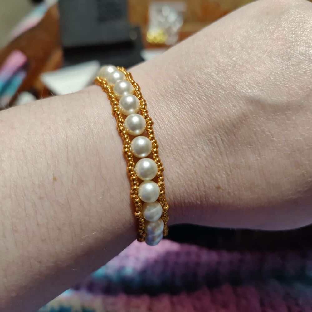 Handmade Pearls & Gold Beaded Bracelet